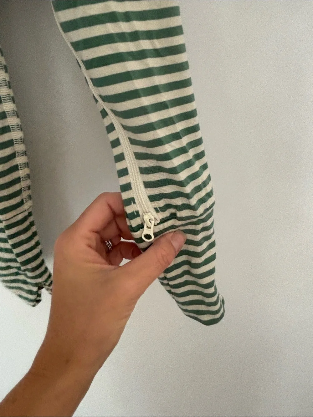 Hannah Andersson Green and White Striped Zipper Pajamas 18-24months